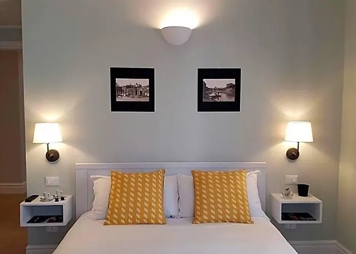 Roman Suite Guest House Bed & Breakfast