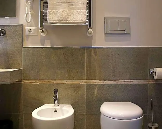 Roman Suite Guest House Bed & Breakfast Rome