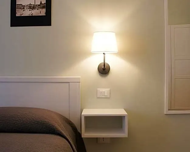 Bed & Breakfast Roman Suite Guest House 4*