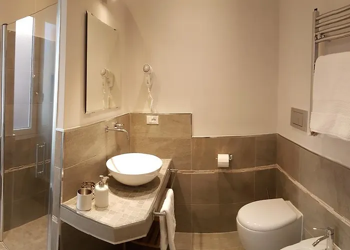 Roman Suite Guest House Bed & Breakfast